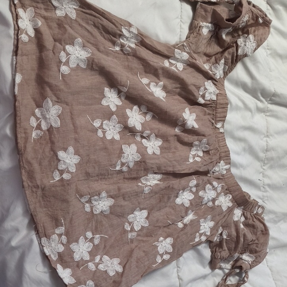 Altar'd State Tan and Cream Floral Top